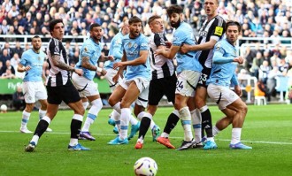 英超回顾：预料之中！双腰缺阵，曼城终究拿不下纽卡，榜首之位这下真悬了