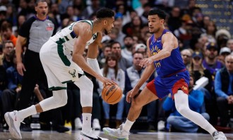 字母哥空砍31+11戈登23+6 雄鹿不敌残阵掘金