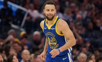 库里31+7+7巴特勒21分 字母哥空砍34分勇士力克雄鹿