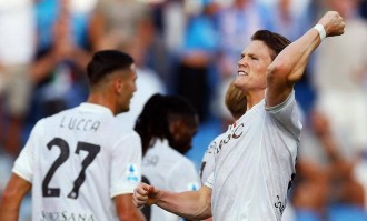 一场2-0让孔蒂取得开门红，德布劳内破门，收获意甲处子球