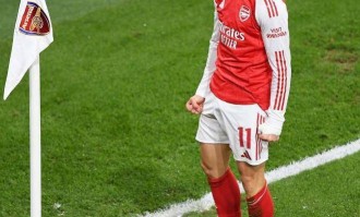 马丁内利超神带不动马杜埃凯，点球大战9-8水晶宫，阿森纳4线争冠