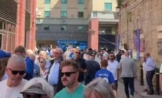 太阳报：切尔西手机APP票务系统瘫痪，数千球迷无法验票进场