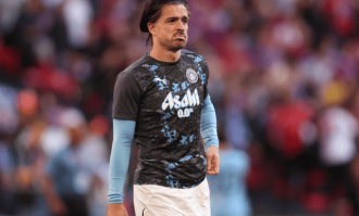 曼城10号离开伊蒂哈德：赔钱也送走，蓝月1亿转会费“打水漂”