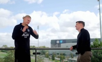 谁？哈兰德：早年经常见曼城错失良机，当时就想如果是我多好