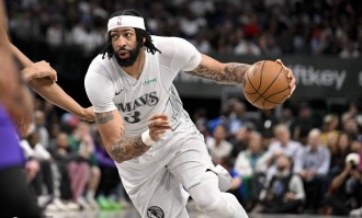 浓眉赛季中遭遇视网膜脱落 目前已接受修复手术