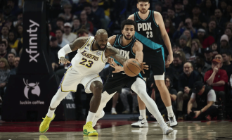 湖人惨败之夜迸出新亮点 “龙套男”21分衬出小杨凄凉