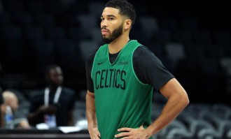 塔图姆:受伤之后哭了两小时 一度不想继续打球了