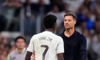 维尼修斯道歉遗漏阿隆索，皇马内讧久拖不决