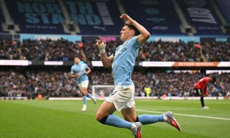 8分劣势2轮抹平！瓜迪奥拉调整策略，哈兰德补强短板，曼城回来了