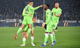 德甲卡位生死战！狼堡 3 主力伤缺死磕斯图加特，欧冠区门票之争谁能抢滩？