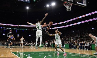 布朗35+4+8霍华德空砍30+7 凯尔特人胜魔术