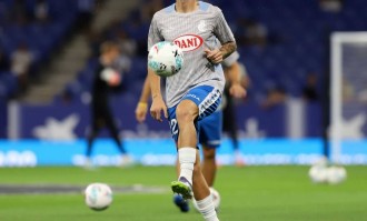 西甲赛场再现不和谐音符，球迷文化亟待反思