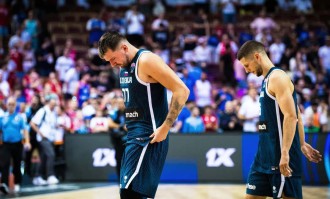 欧洲杯综述：东契奇39+8+9难换一胜 约基奇39分创纪录