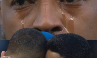 金彭贝告别巴黎：今晚来到这里是种荣幸，我为穿上这家球衣而自豪