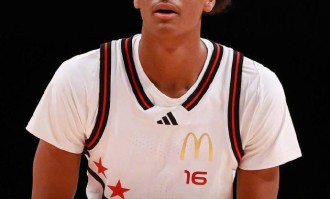 阿里纳斯之子半月板撕裂赛季报销 此前还曾遭遇车祸