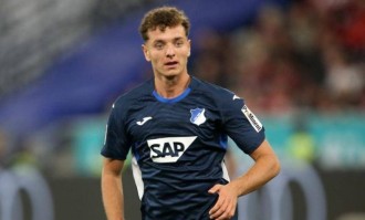 巴萨找到莱万完美替身！德甲高塔示爱，仅需2500万白菜价